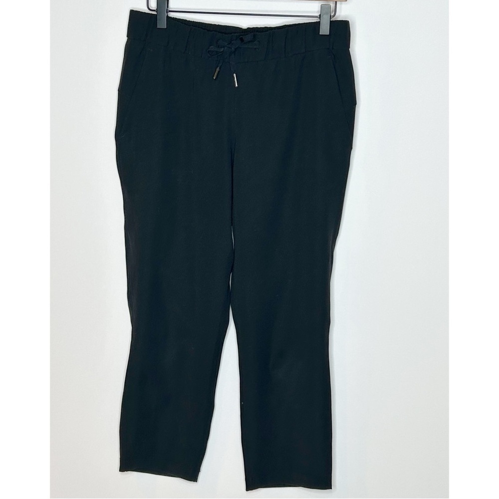 Lululemon On The Fly Crop *Woven 23" Black Size 6 - Picture 5 of 13